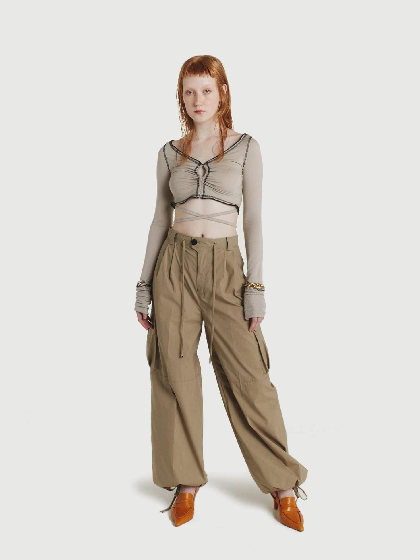 Cropped Strap Shirring Top / Beige