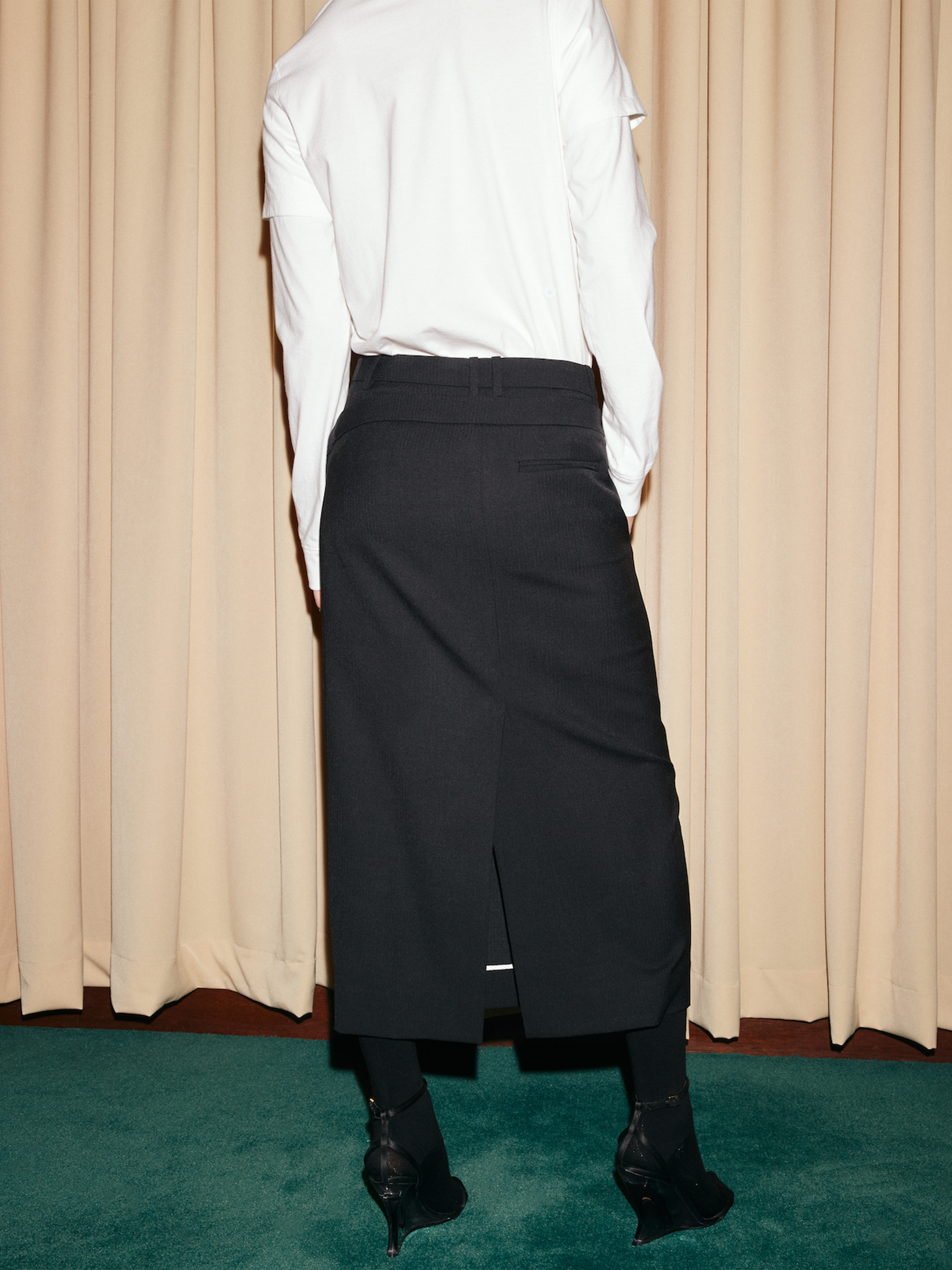 Layered long skirt / Black
